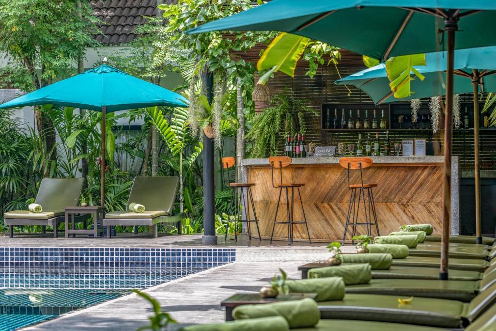 Lynnaya Urban River Resort 7