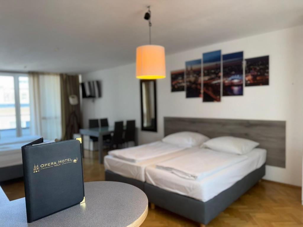 Opera Hotel Köln - Resim 10