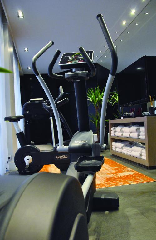 Fitness centrum a/nebo fitness zařízení v ubytování Park Hotel Grenoble - MGallery Collection