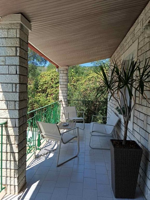 Paxos Rock Apartments - 3