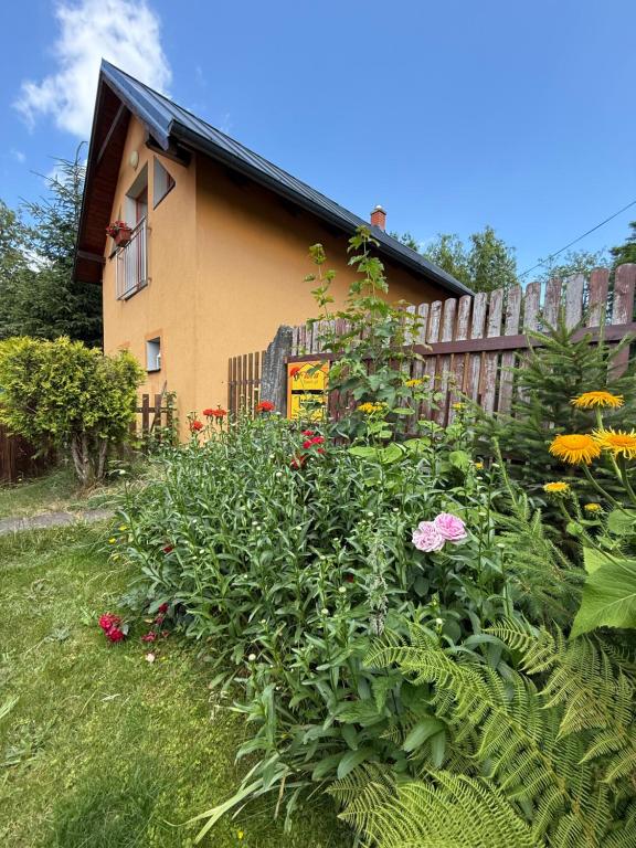Zahrada ubytování Celý dům FLORA v Českosaském Švýcarsku