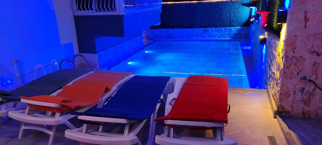 The swimming pool at or close to Villa SOLEMARE DEMRE