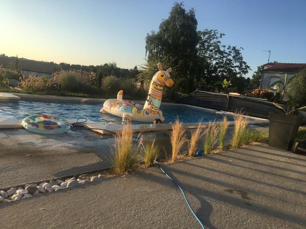 Fotografie z fotogalerie ubytování Le 7ter, maison calme piscine partagée v destinaci Saint-Laurent-sur-Sèvre