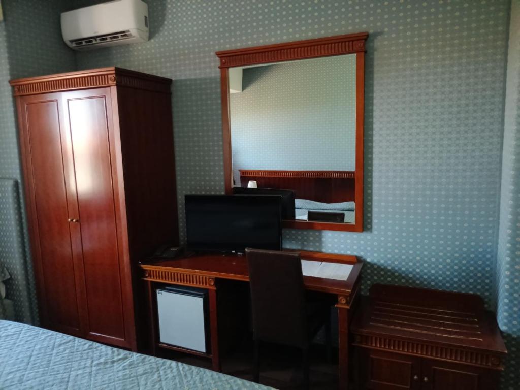 Hotel La Fayette Giugliano Licola - Quadruple Room With Bathroom