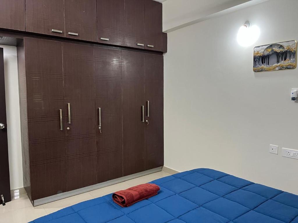 Postel nebo postele na pokoji v ubytování Naidu Nilayam