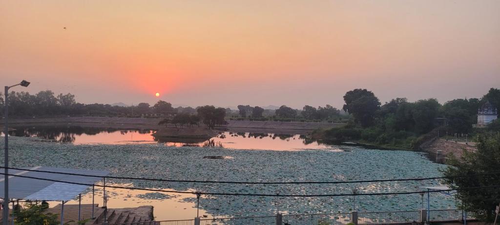 Φυσικό τοπίο κοντά σε αυτό το δωμάτιο σε οικογενειακή κατοικία