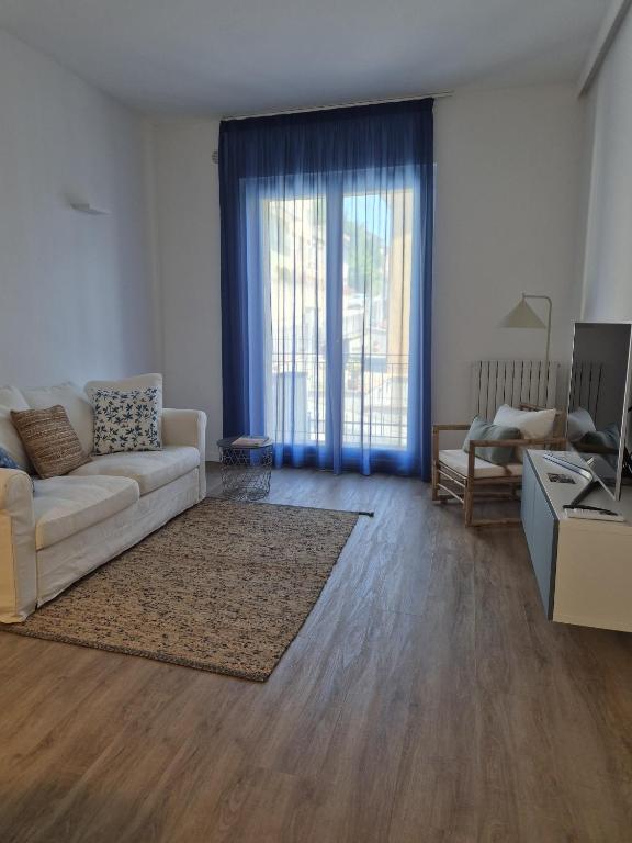 La Cicada - One-Bedroom Apartment