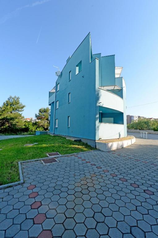 Rainbow apartments - 9