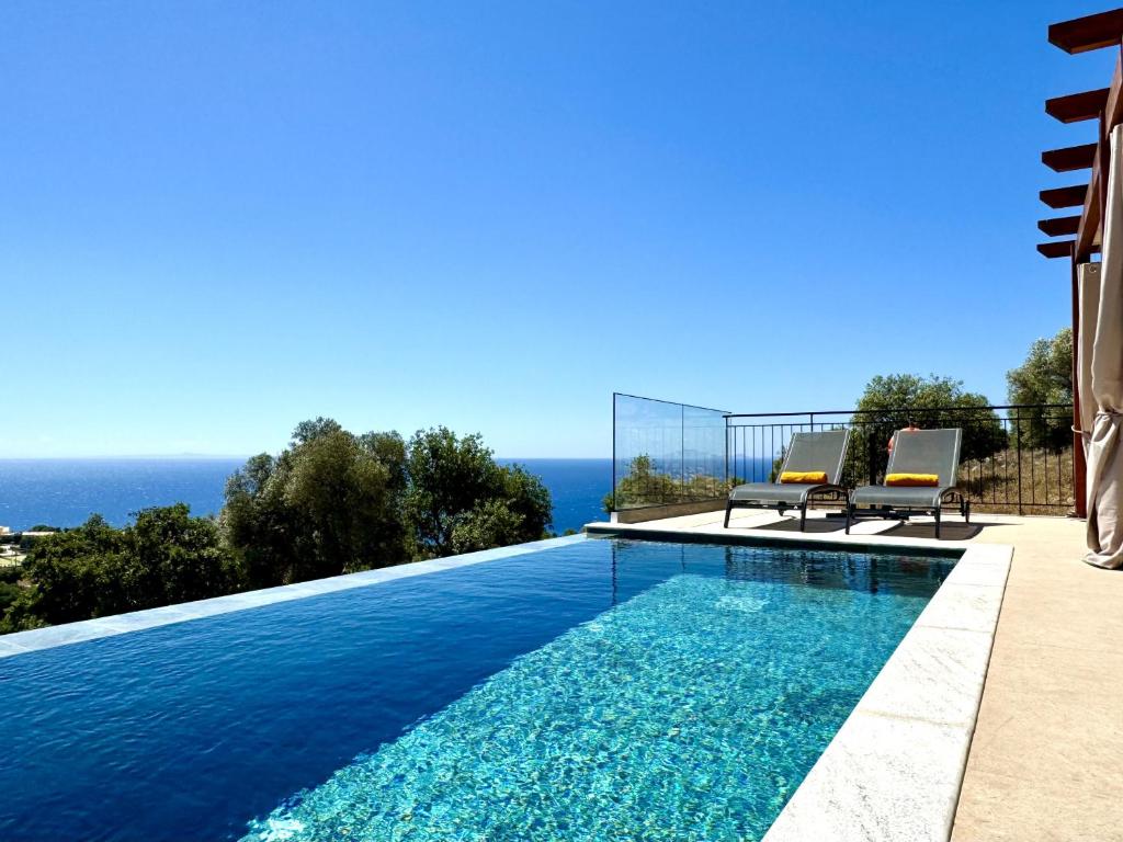 Bazén v ubytování Villa Menta nebo v jeho okolí