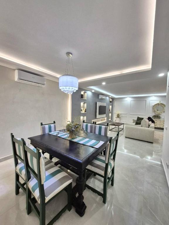 Happy Travel Marbella Renovated Duplex