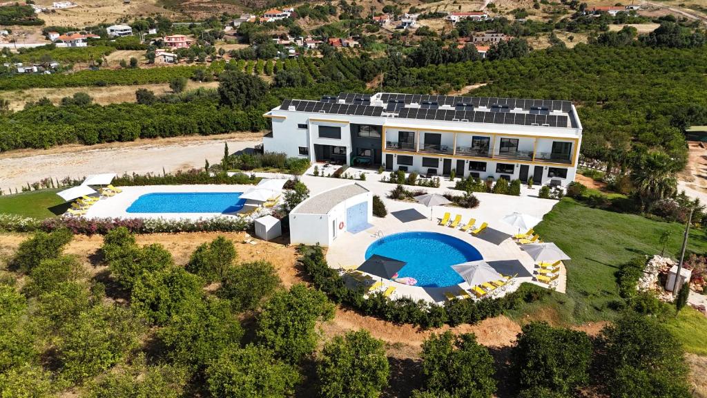 Πισίνα στο ή κοντά στο Orange Grove Residence