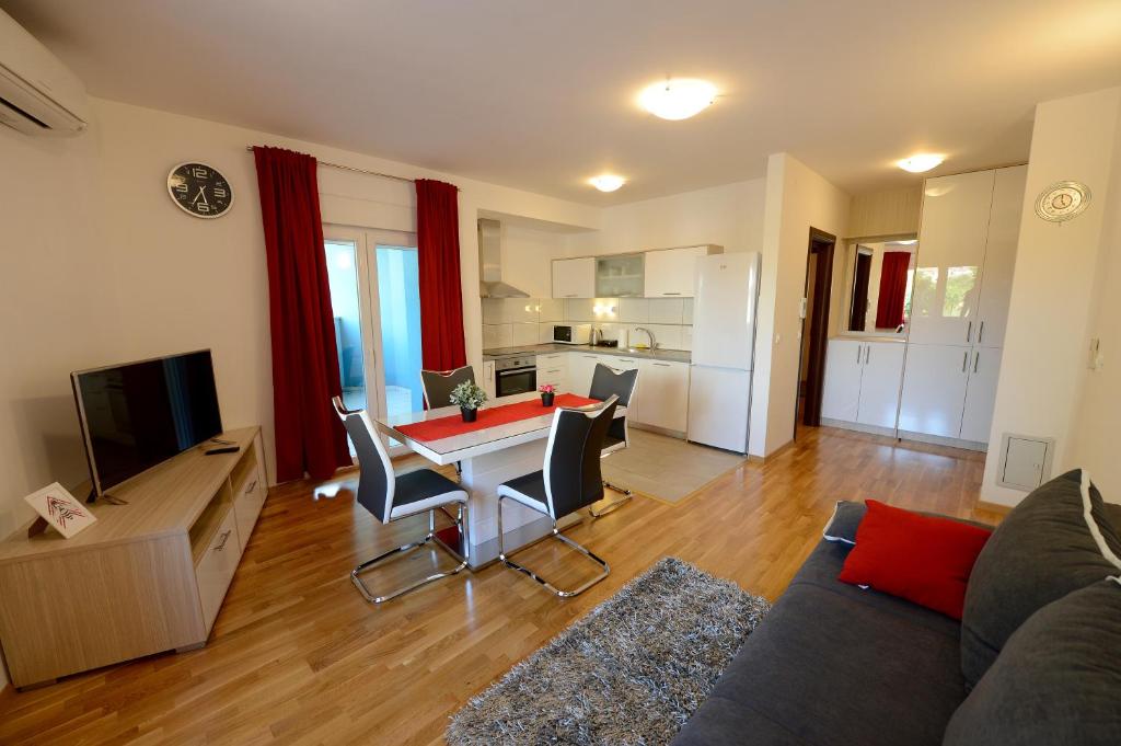 Rainbow apartments - 3