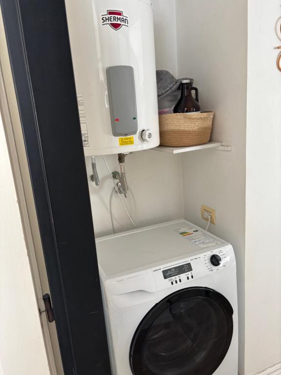 Alquilo departamento por dia. Zona castelar!!!