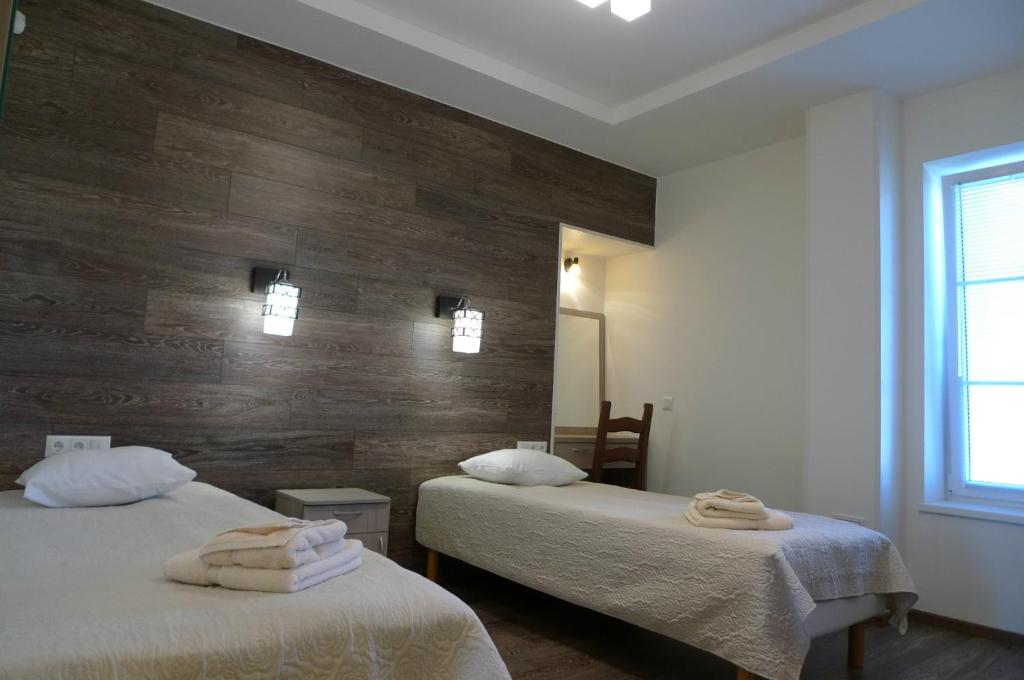 Feyena Guesthouse - Twin Room