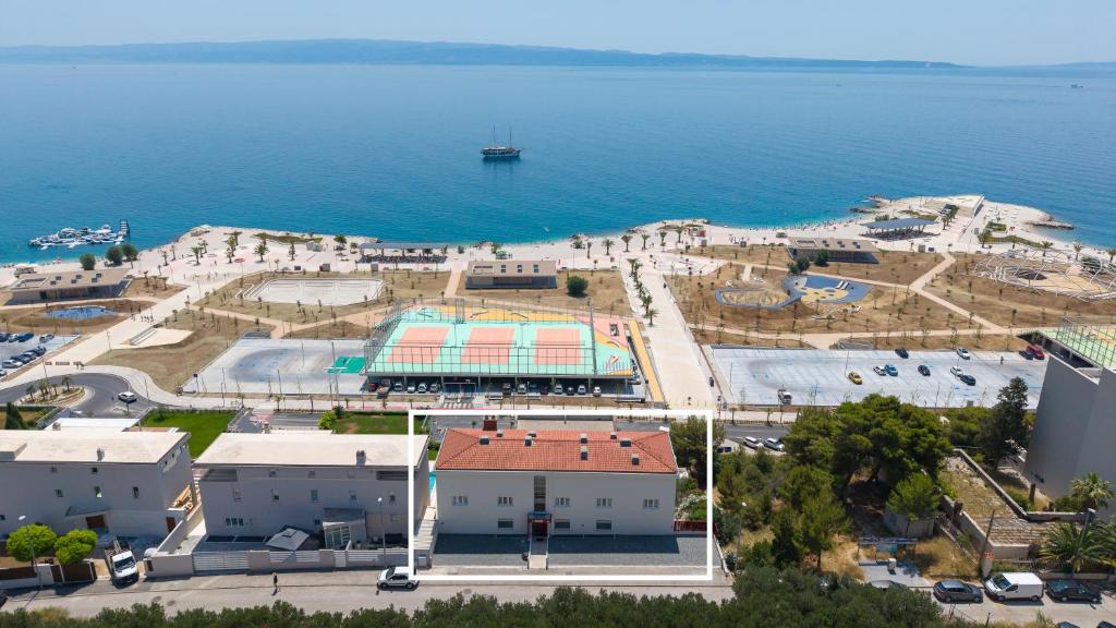 NEW Mar 44 - Žnjan, Split