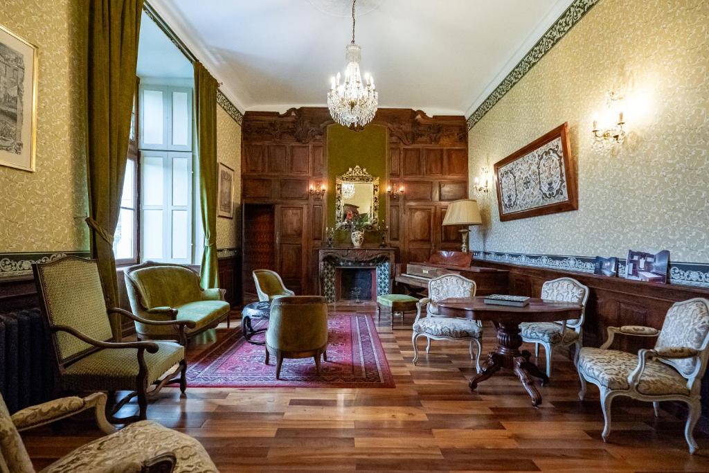 Posezení v ubytování Chateau De Picomtal