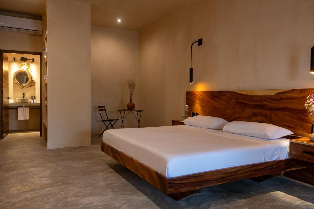 Zantuar - Large Double Room
