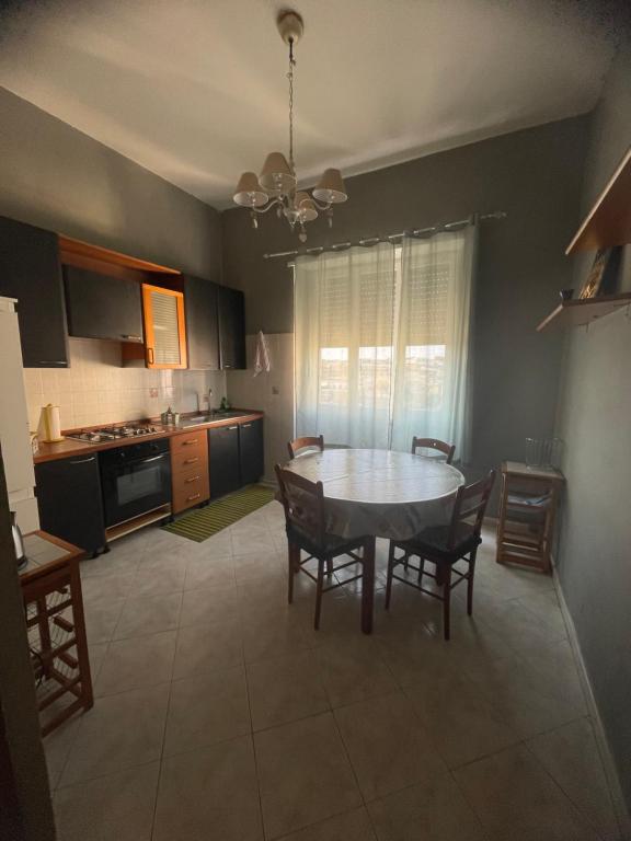Dapur atau dapur kecil di Appartamento Chill