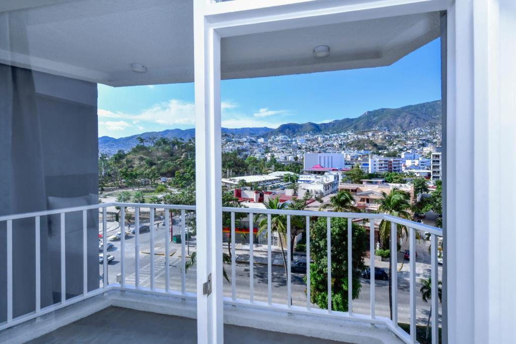 Krystal Beach Acapulco - Quarto Duplo Com 2 Camas De Casal E Vista Montanha