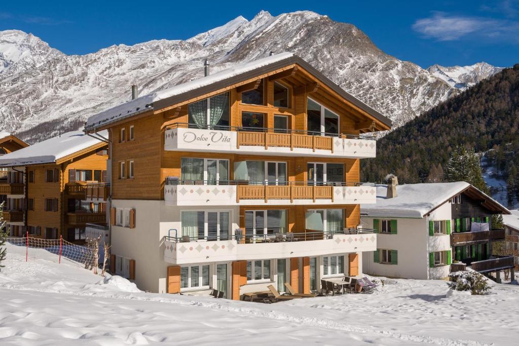 Nespecifikovaný výhled na hory nebo výhled na hory při pohledu z apartmánu