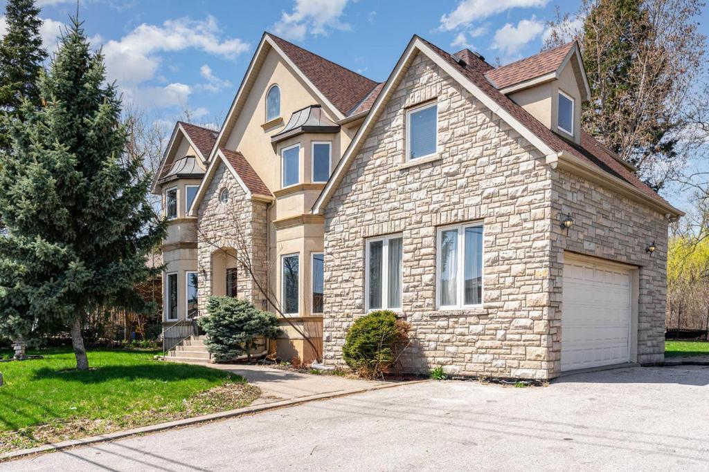 Το κτήριο όπου στεγάζεται  η βίλα