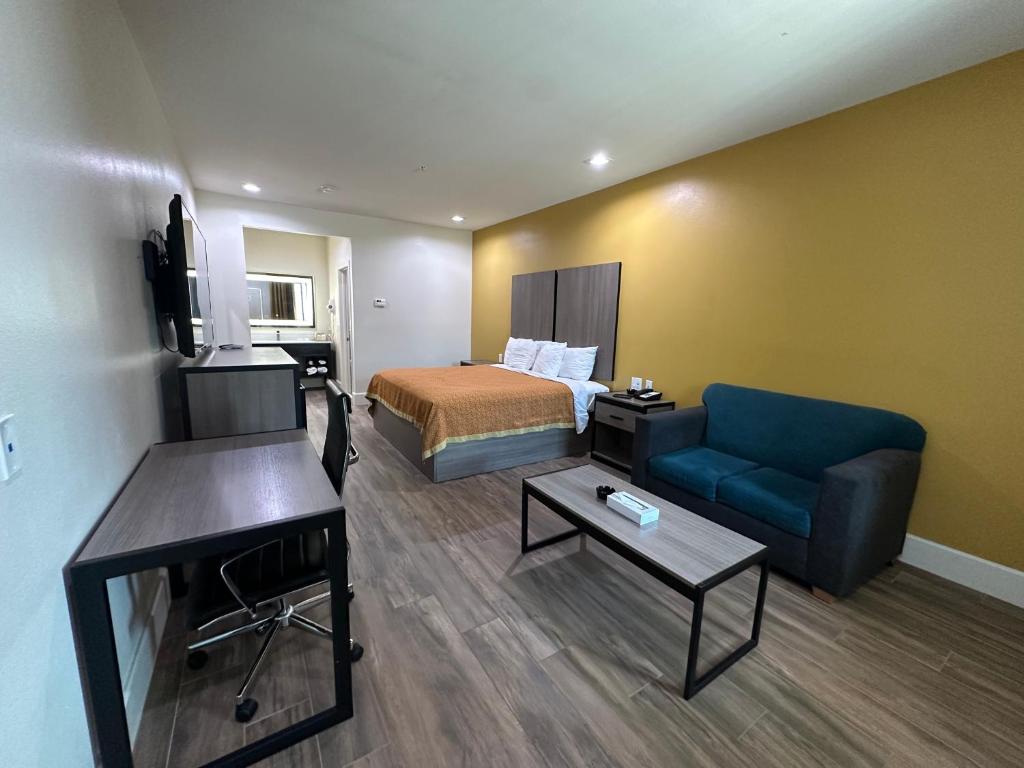 Scottish Inn and Suites - 特大号床间