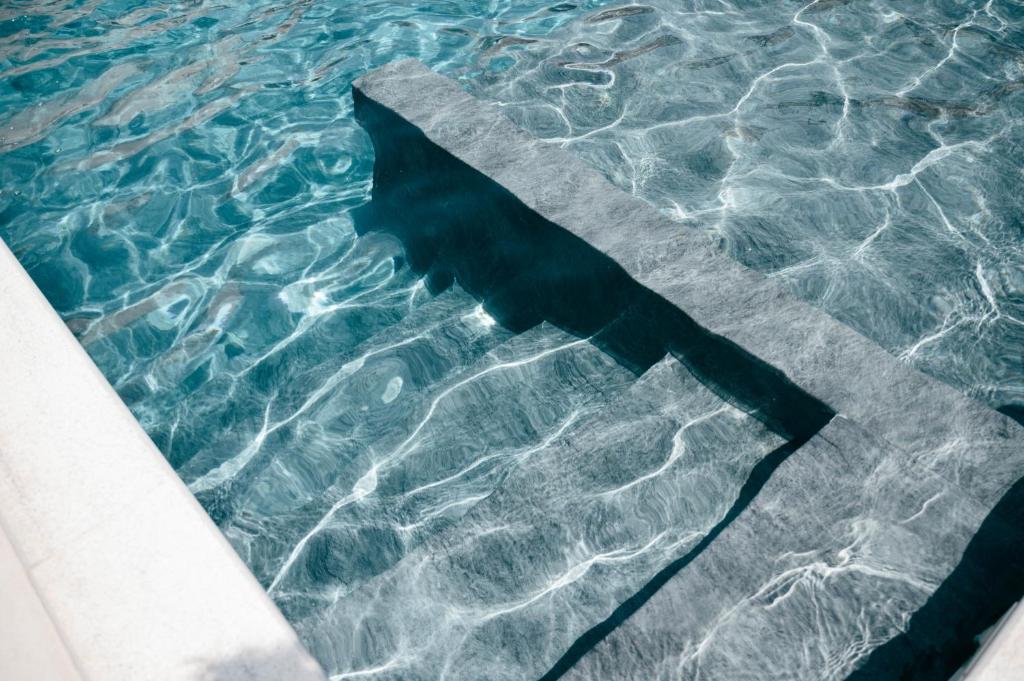 Πισίνα στο ή κοντά στο Hotel Ajana