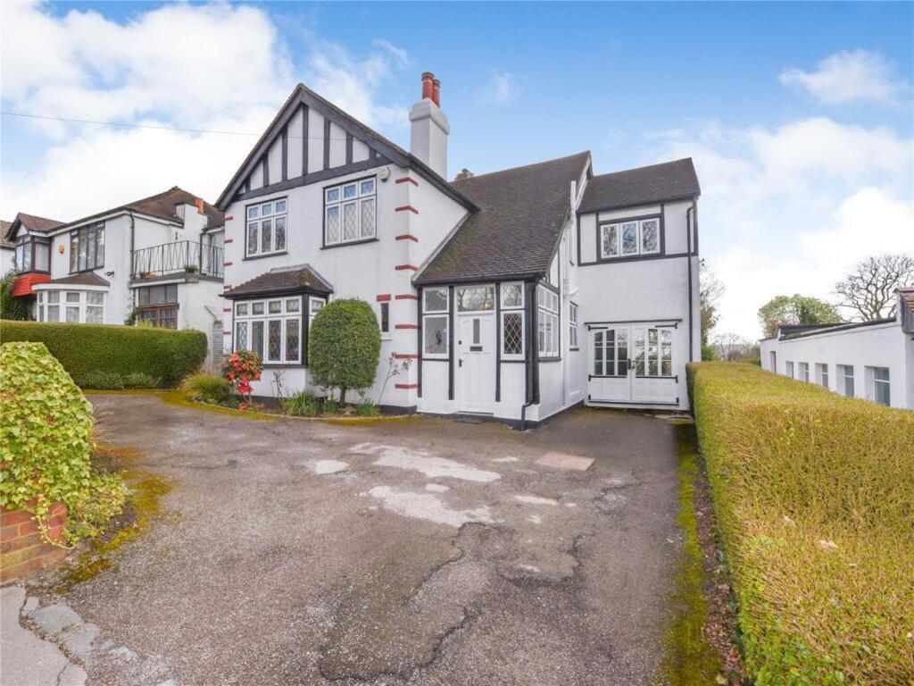 Gallery image of Stunning 5 bedroom house in Norbury