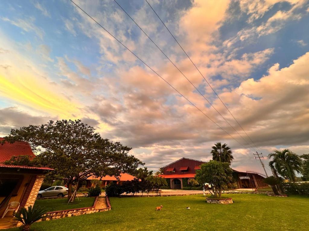 Aed väljaspool majutusasutust La Caballeriza