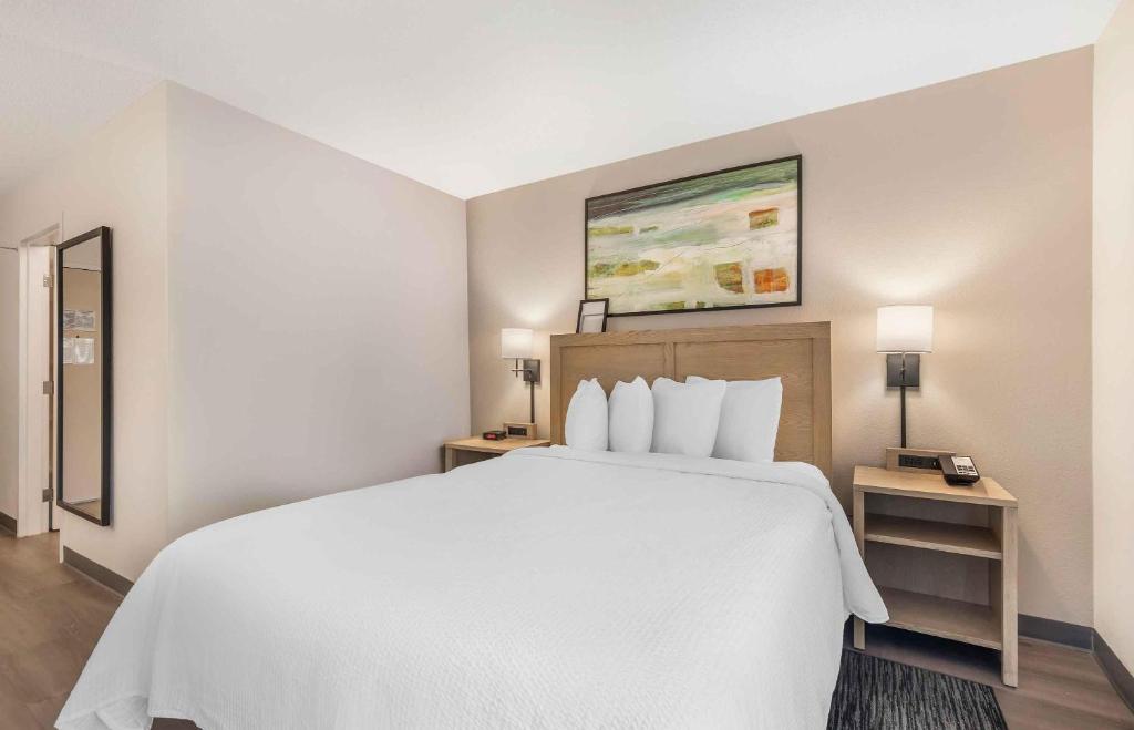 Postel nebo postele na pokoji v ubytování Extended Stay America Suites - Seattle - Bothell - West