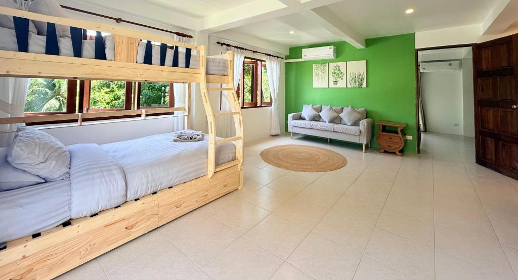 Woodlawn Villas Resort - 17