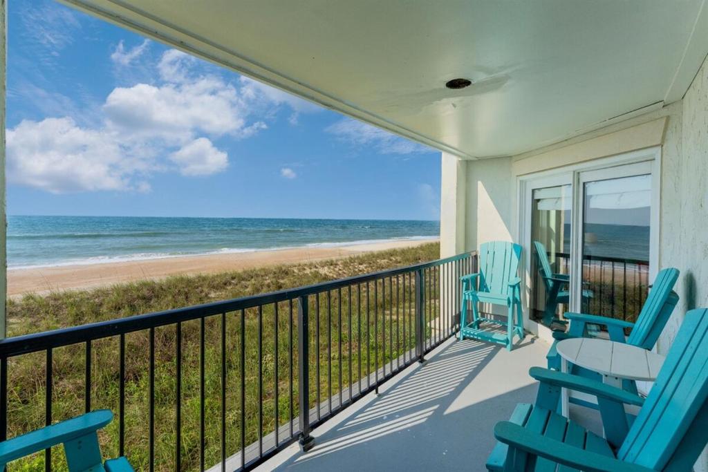 Gallery Detail: Oceanfront Luxury At Villa With A View North Topsail Beach