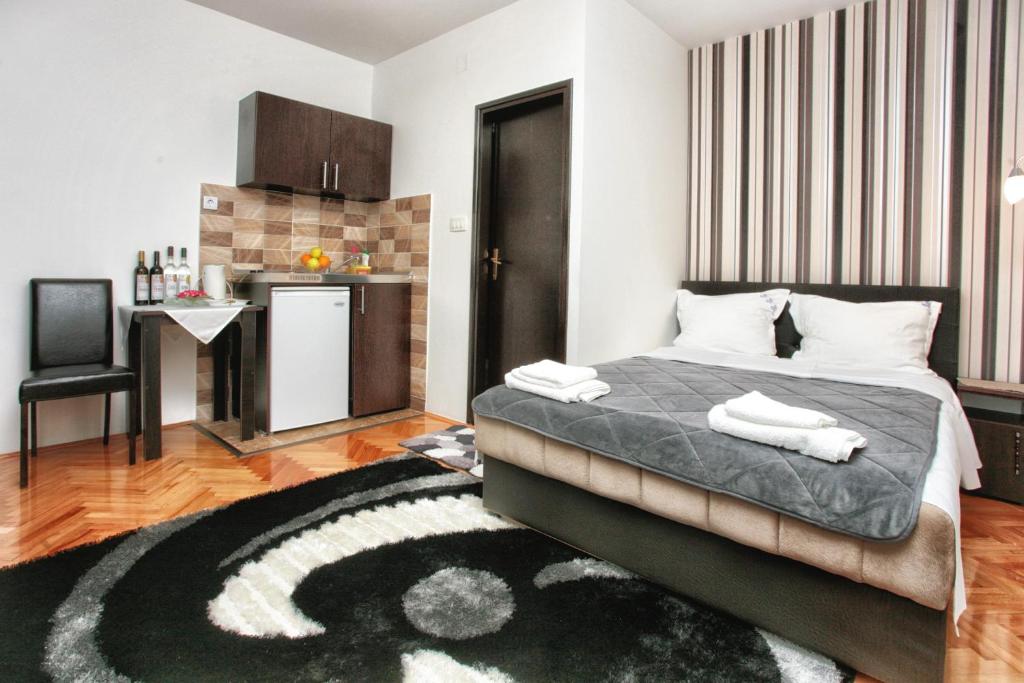 Apartments Obala - Katić - 海景一室公寓 - 带阳台（2名成人）