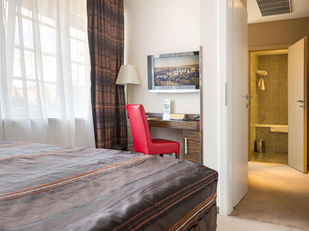 EA Hotel Crystal Palace - Resim 31