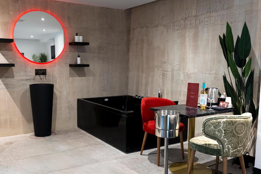 Mad Rooms - Resim 11