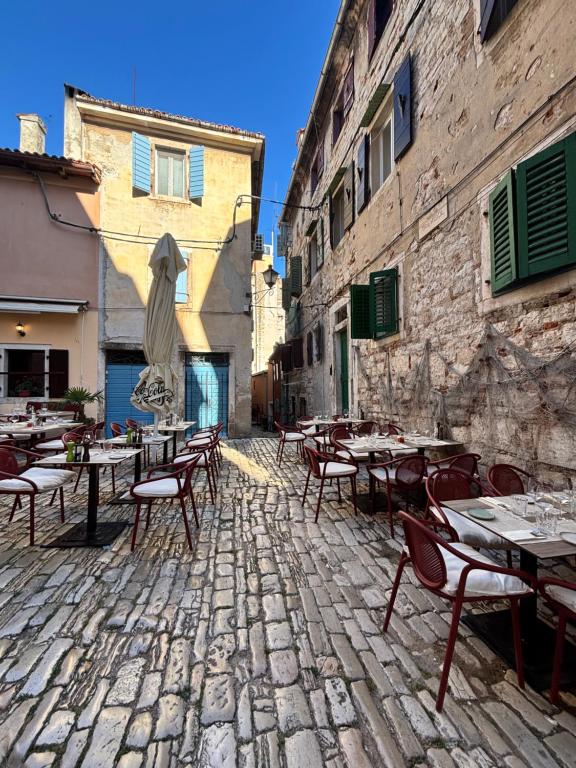 Studio Noellica - 10