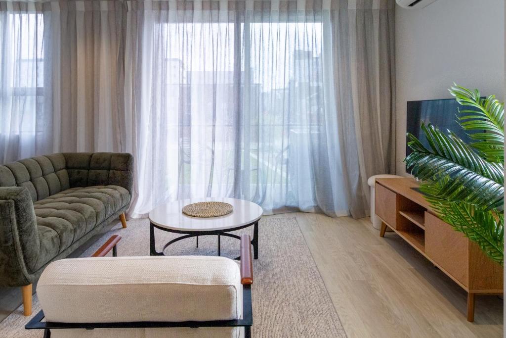 Luxe Central City 2 bedrooms plus Carpark - Resim 19