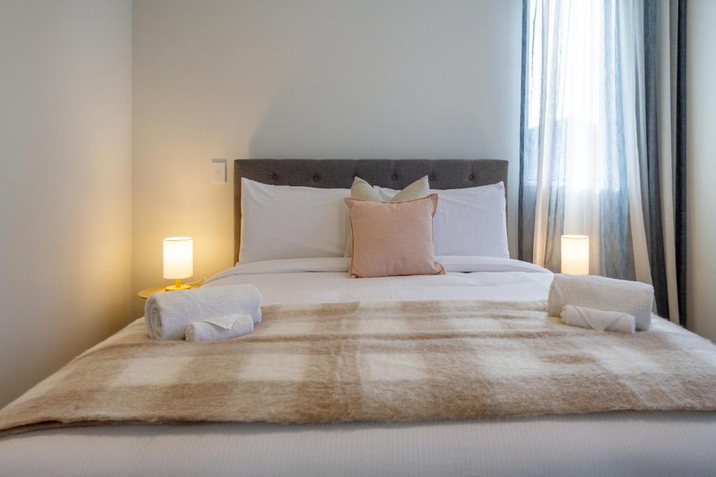 Luxe Central City 2 bedrooms plus Carpark - Resim 26