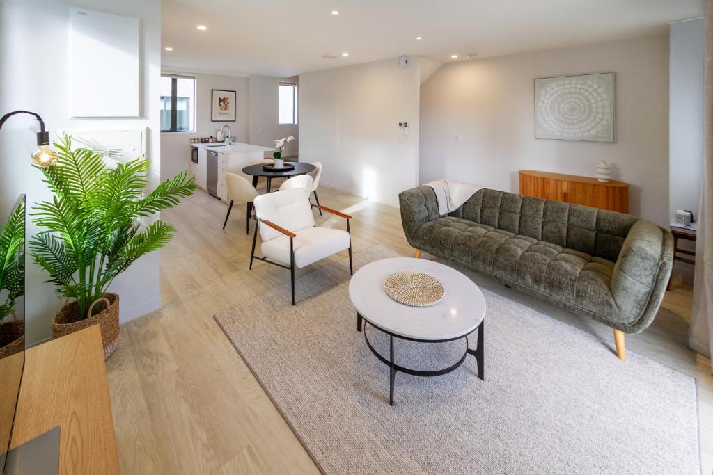 Luxe Central City 2 bedrooms plus Carpark - Resim 28