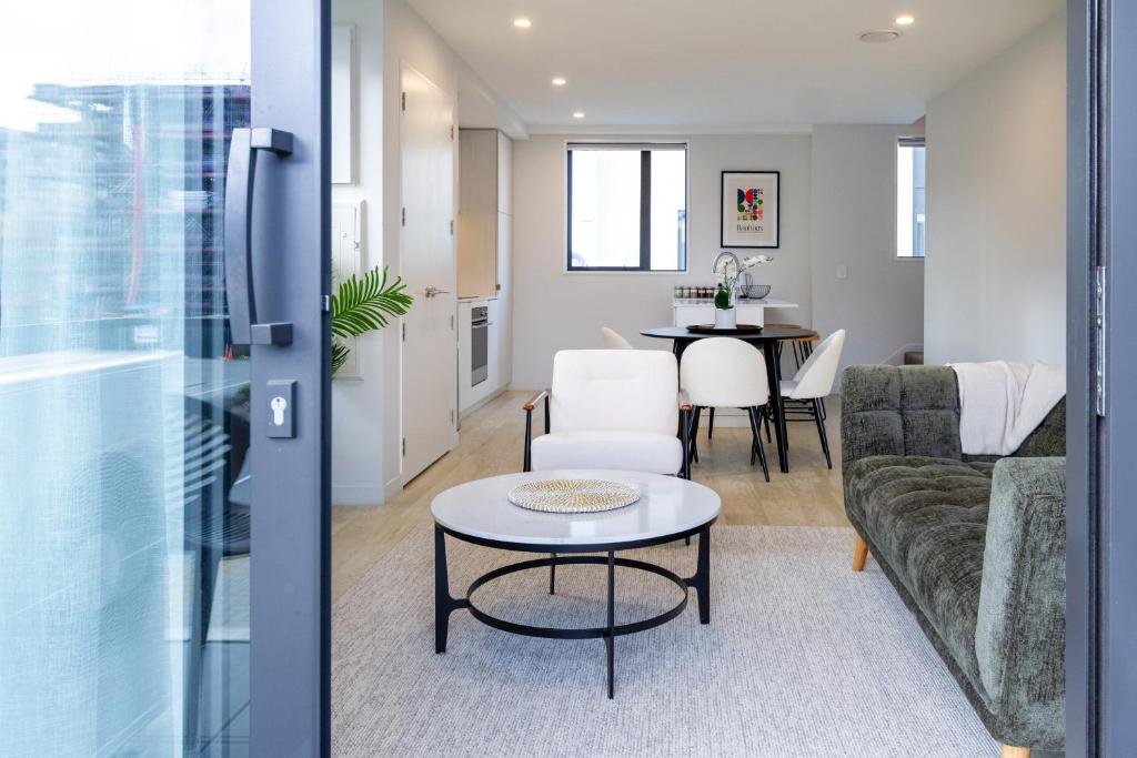 Luxe Central City 2 bedrooms plus Carpark - Resim 31