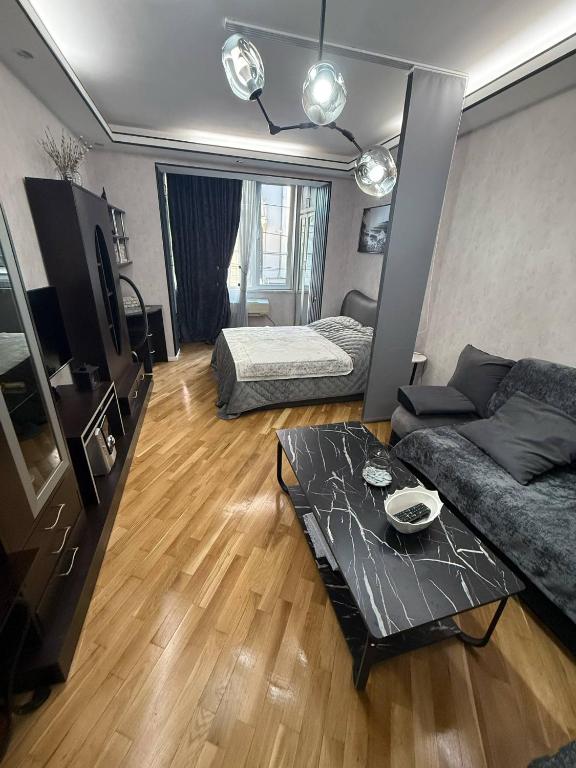 Gallery image of Сдается однокомнатная квартира в центре Тбилиси in Stantsiya Mukhiani