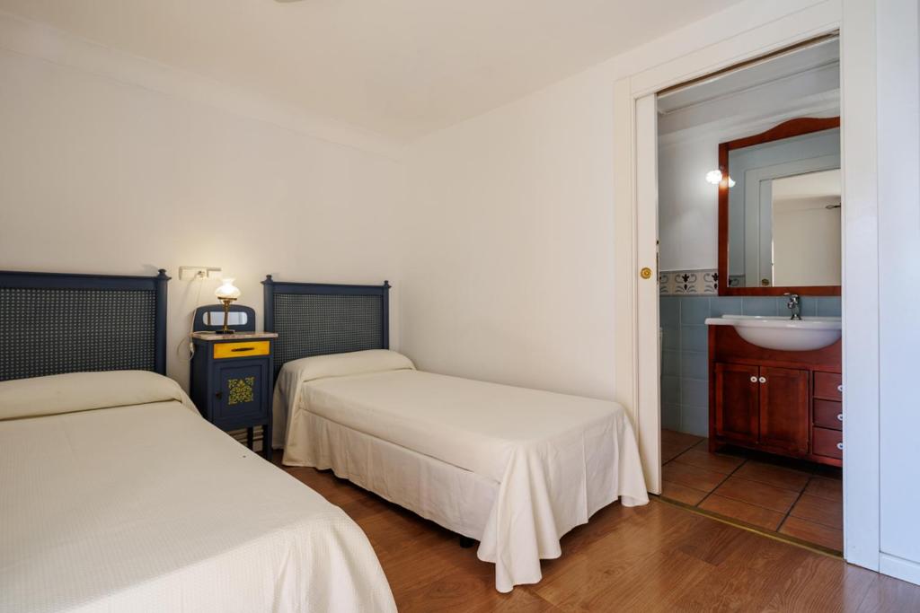 Albergue Casa de la Abuela - Twin Room