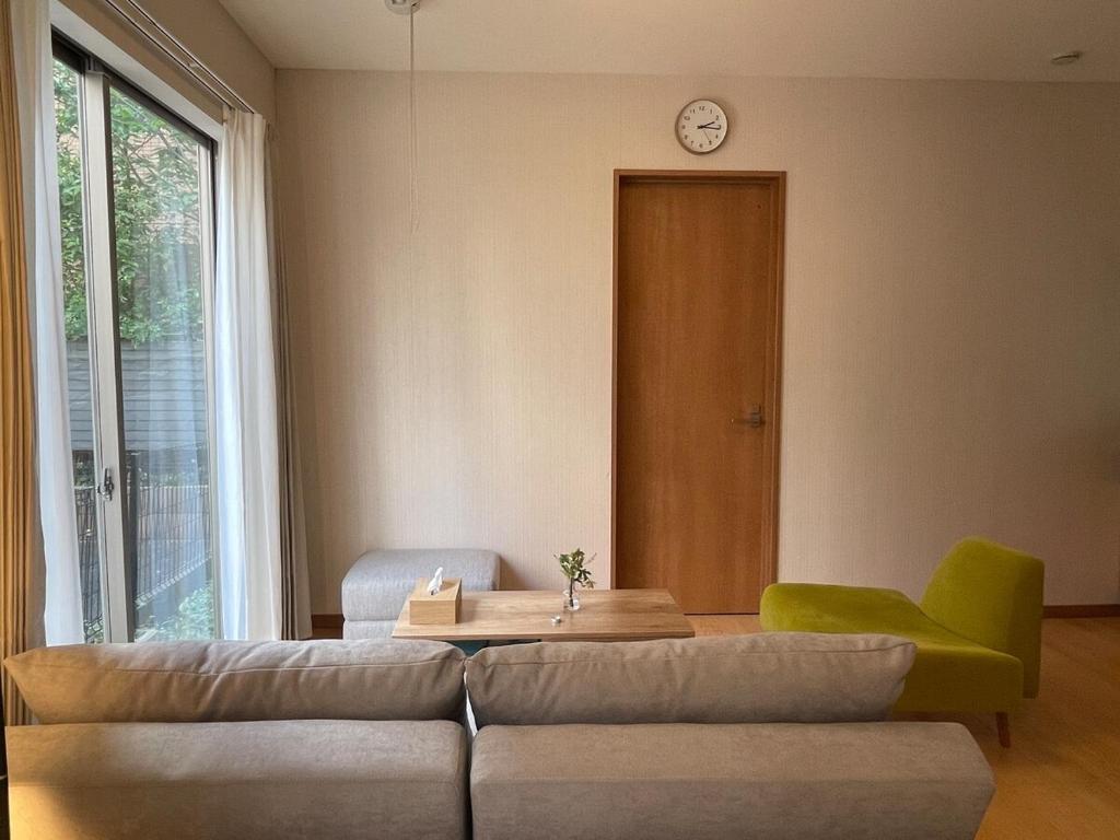 Central Tokyo,Skytree 2min by train,Akihabara 6min,Asakusa 10min,Shinjuku 22min direct access for each