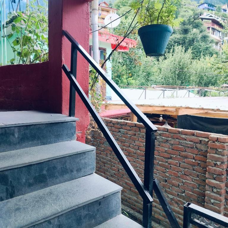 Fotografie z fotogalerie ubytování Non Stop Cafe Hostel & Stay v destinaci Manāli