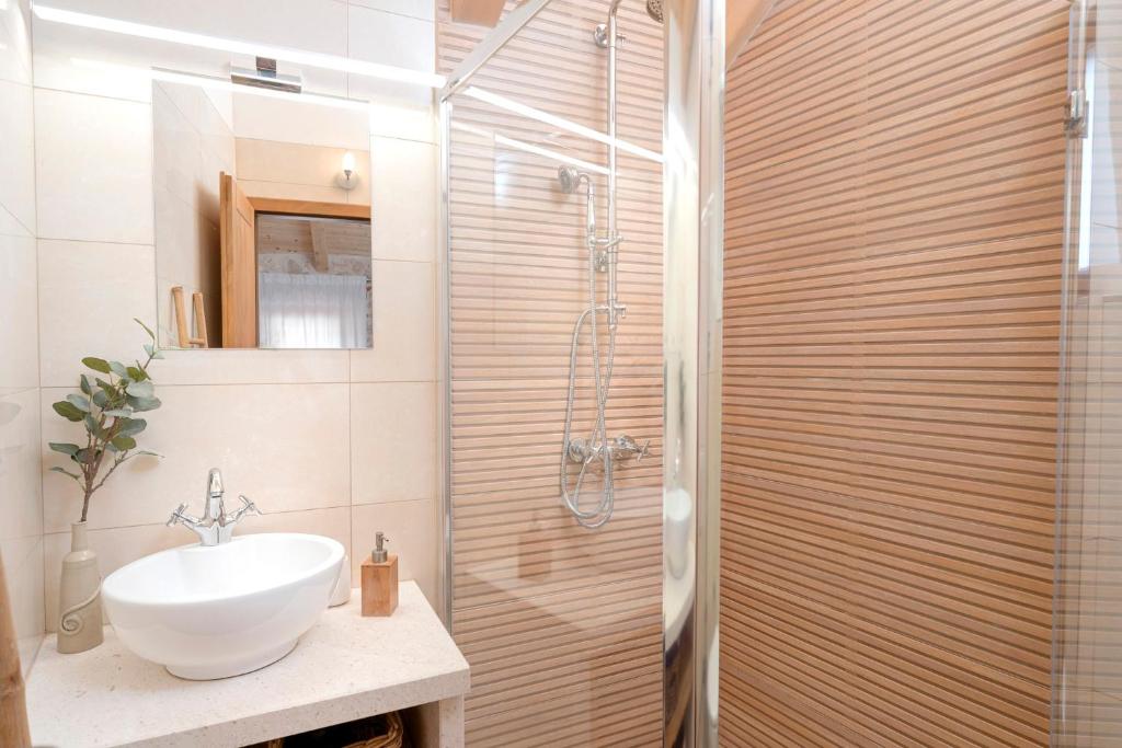 Phòng tắm tại Rustic Villa Island Hvar