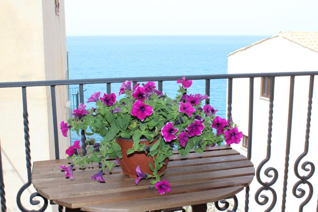 Gaia Holidays Apartments - 6