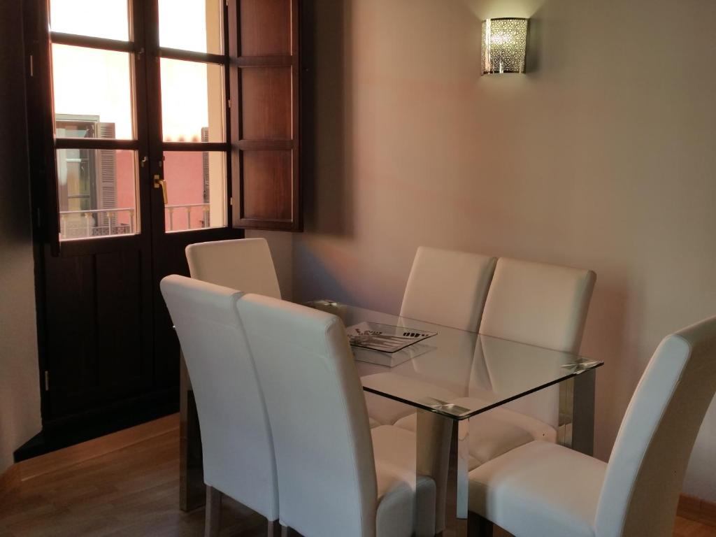 Posedenie v ubytovaní Apartamento Capitania