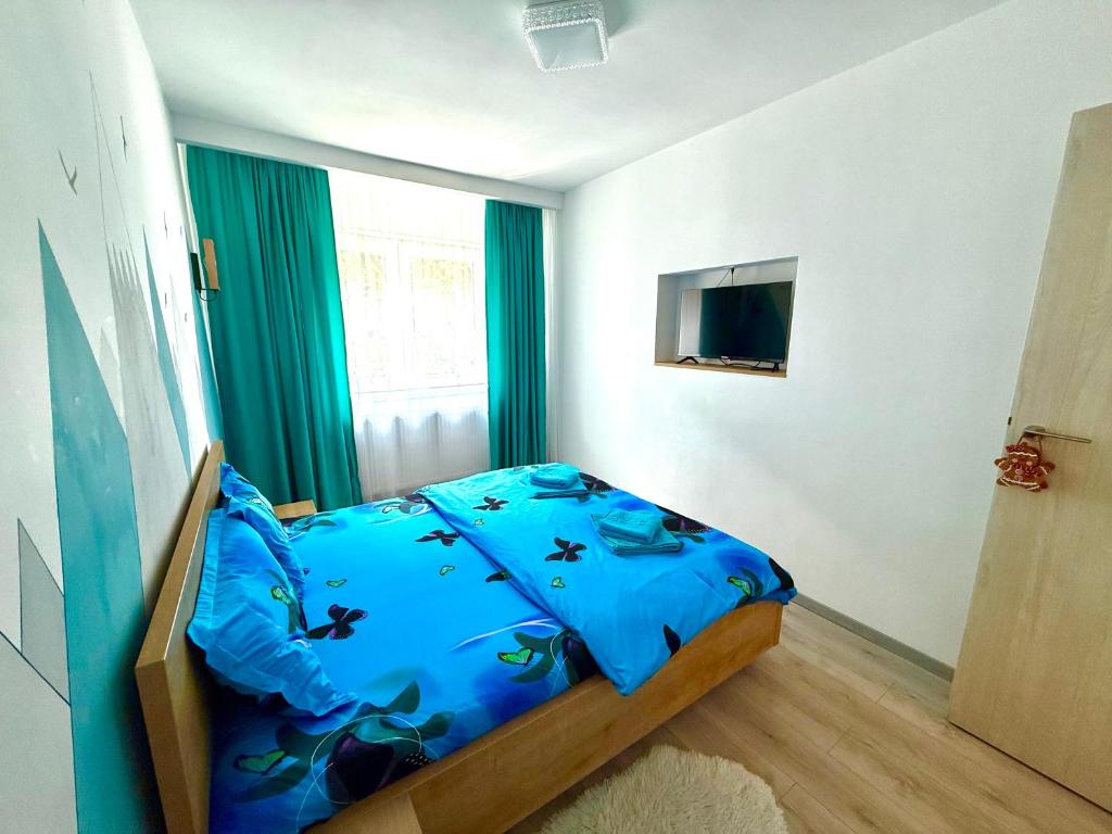 Mountain View - Two-Bedroom Apartment