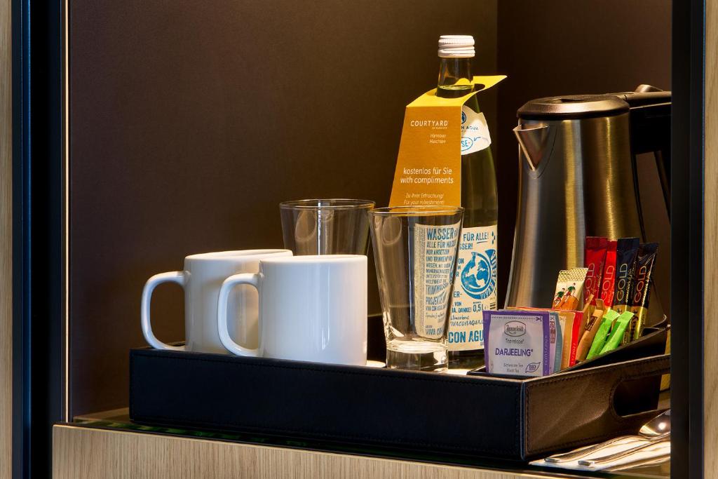 
Guest room, 1 King, Lake side 
