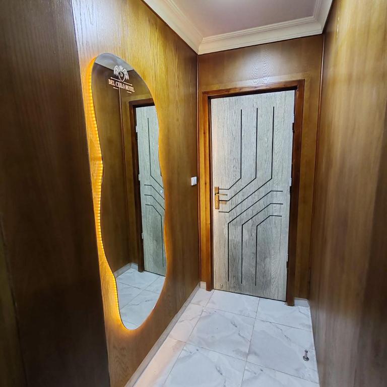 Koupelna v ubytování del ceilo hotell